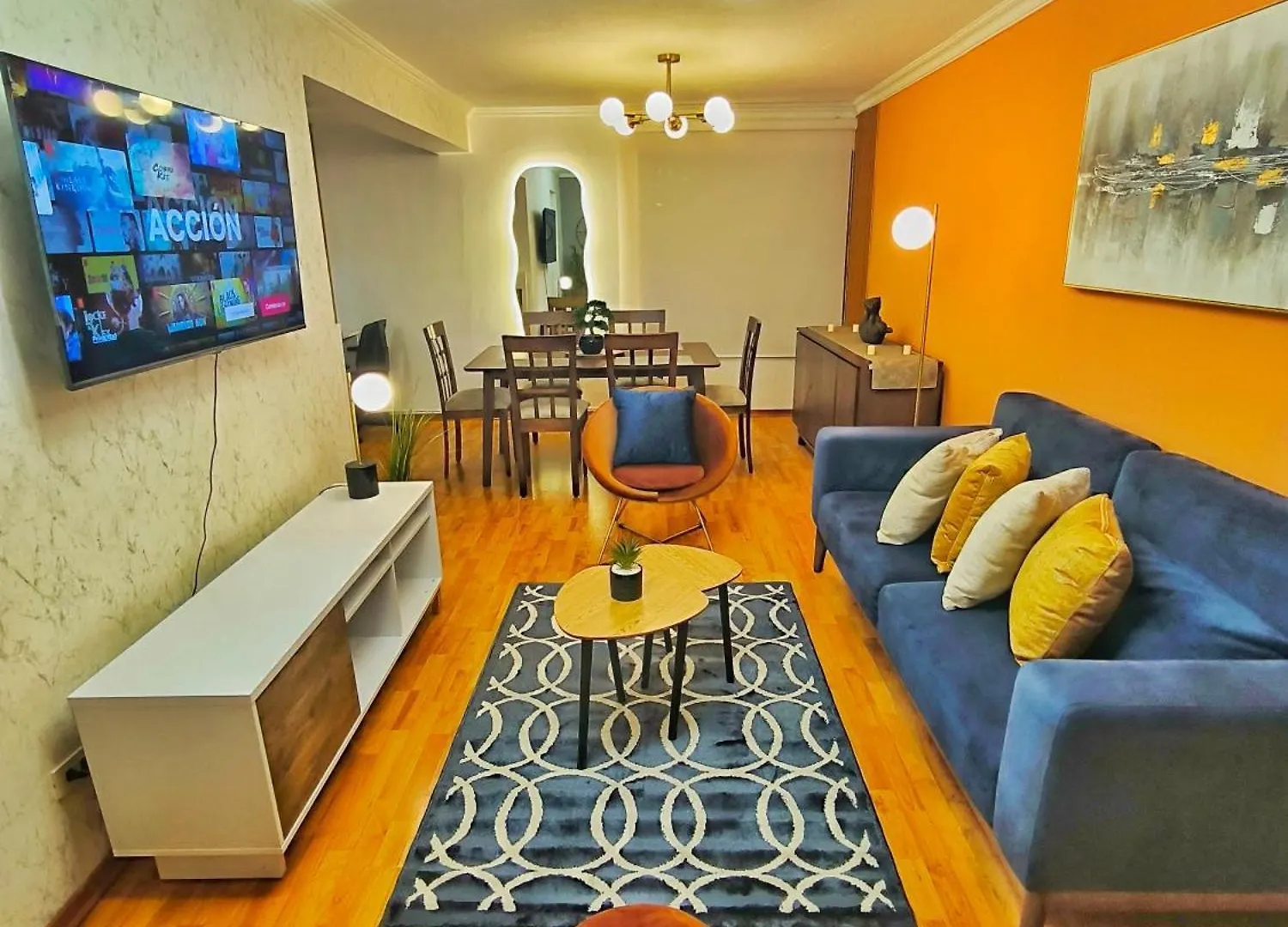 Udla Apartamento Para 6 Personas Frente Al Mall Riocentro Quito