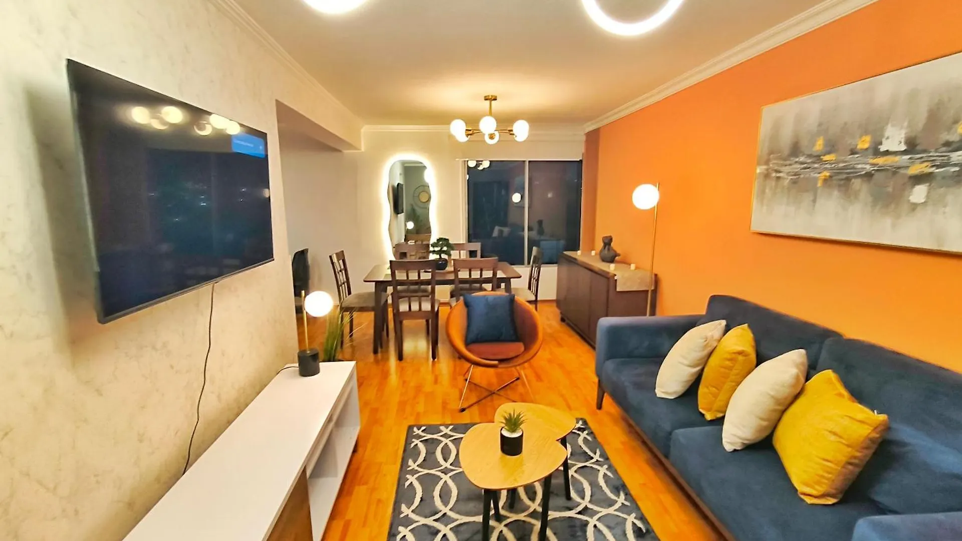 Apartment Udla Apartamento Para 6 Personas Frente Al Mall Riocentro Quito
