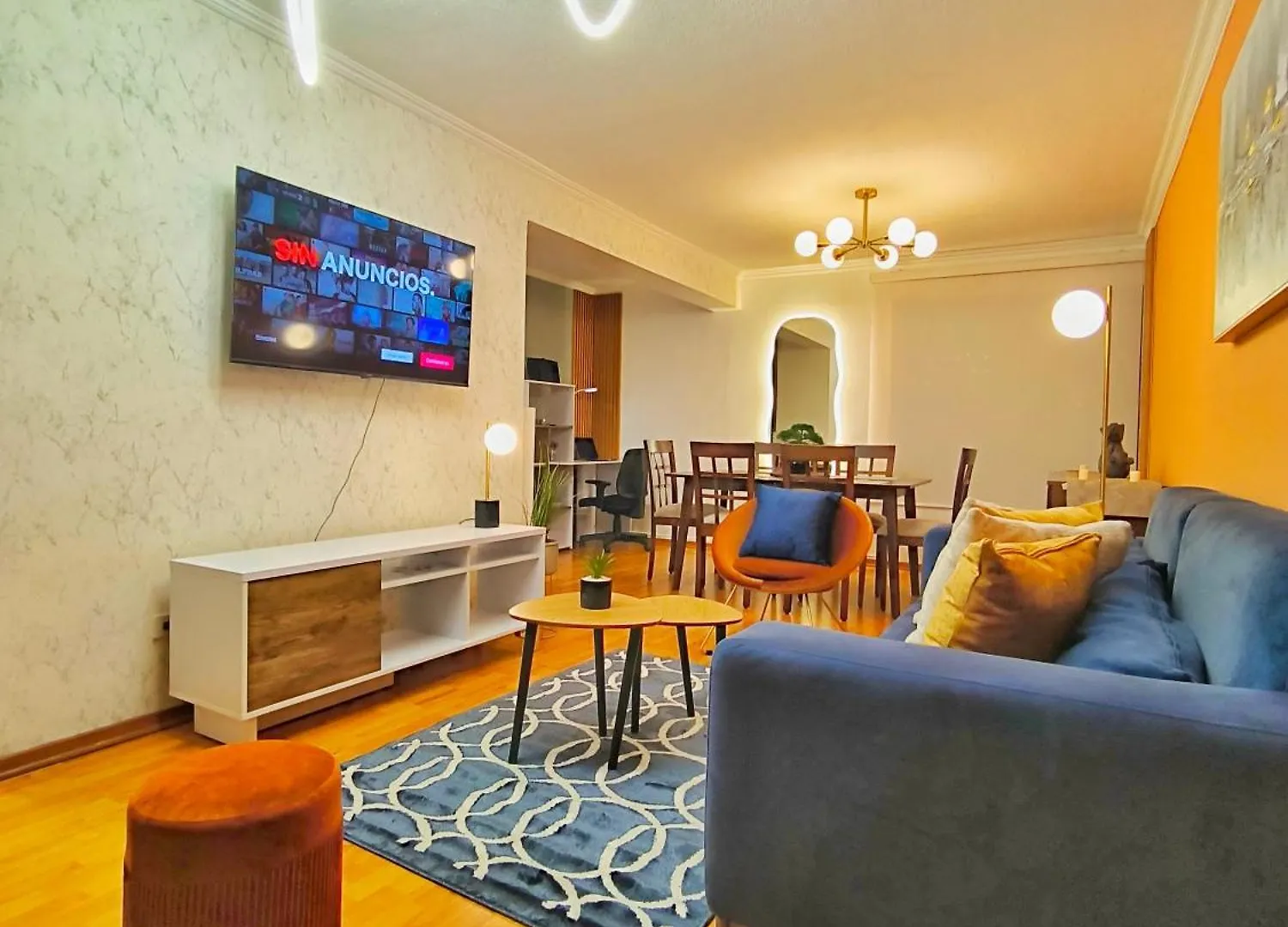 Udla Apartamento Para 6 Personas Frente Al Mall Riocentro Quito Ecuador