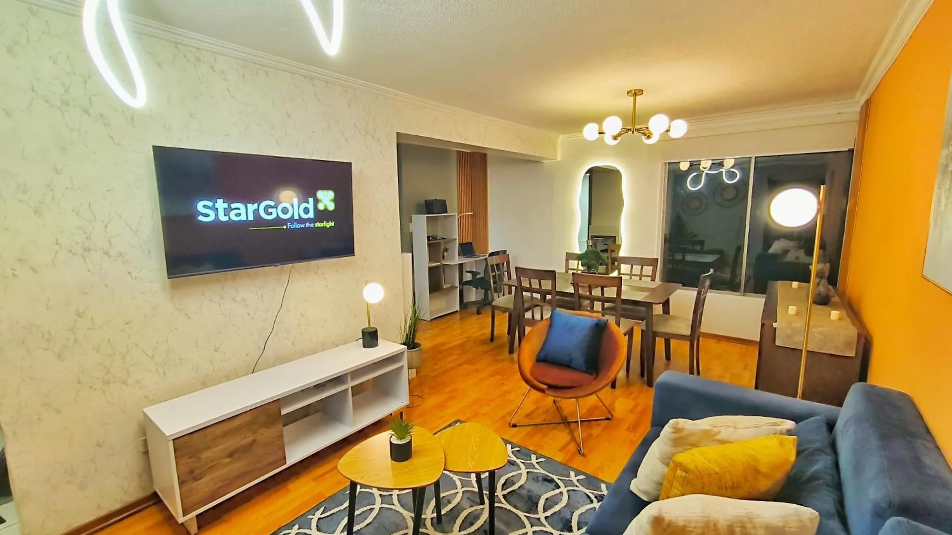 Udla Apartamento Para 6 Personas Frente Al Mall Riocentro Quito