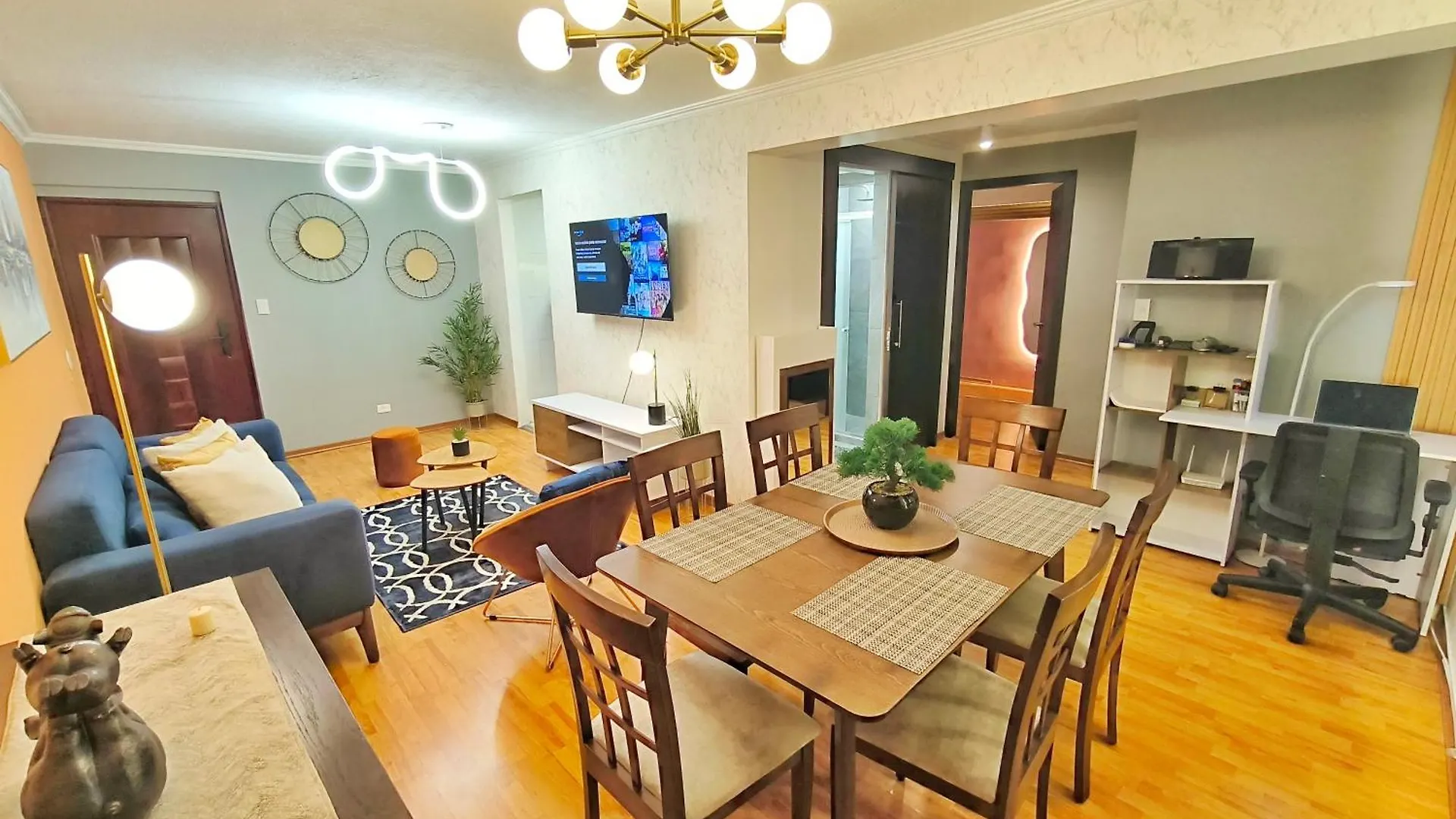 Udla Apartamento Para 6 Personas Frente Al Mall Riocentro Quito Ecuador