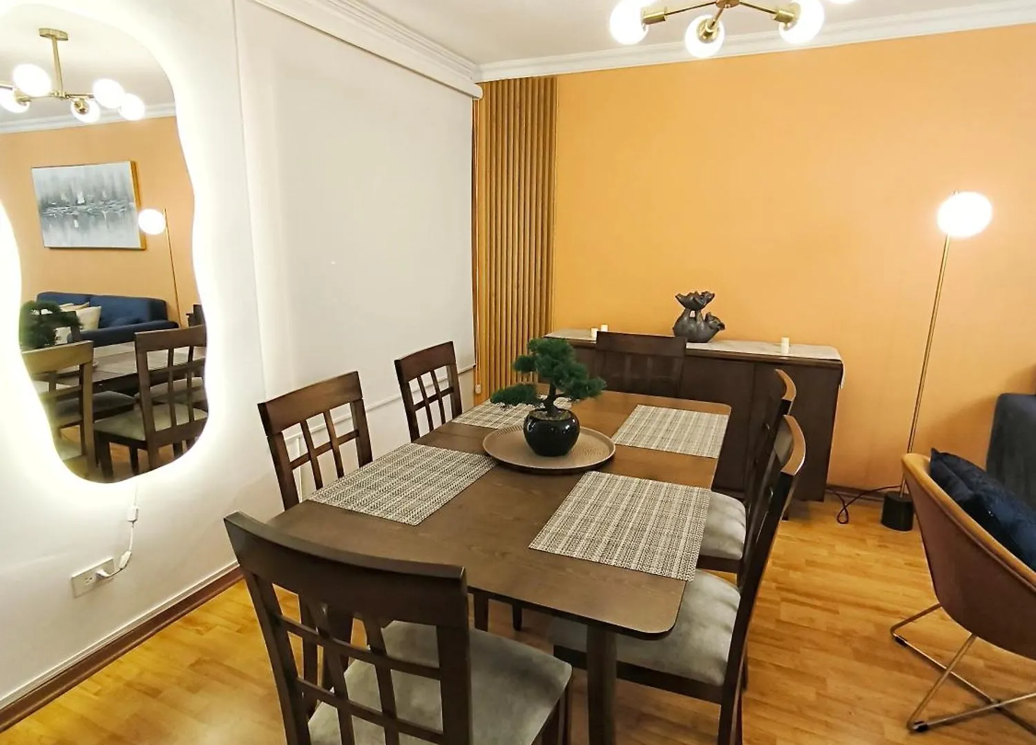 Udla Apartamento Para 6 Personas Frente Al Mall Riocentro Quito 0*,